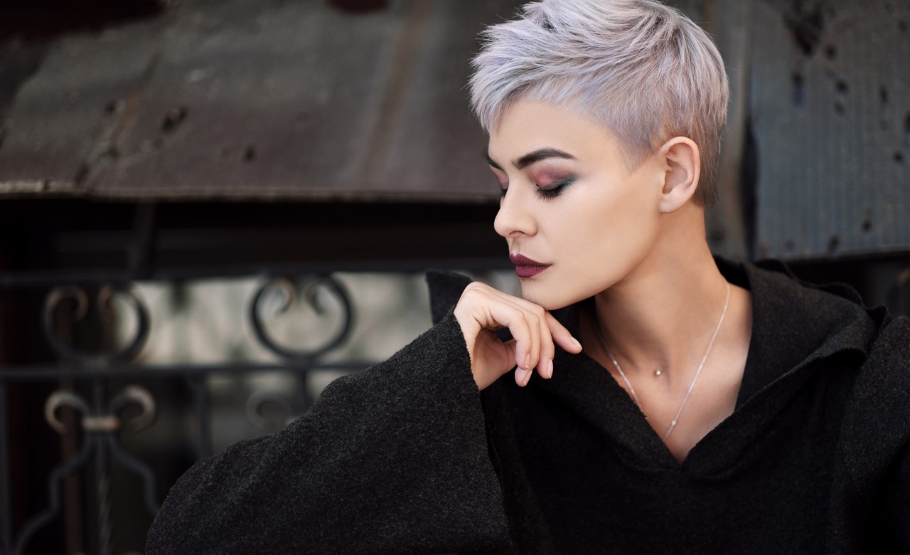 Kurzhaarfrisuren undercut frauen mit Kurzhaarfrisuren Undercut