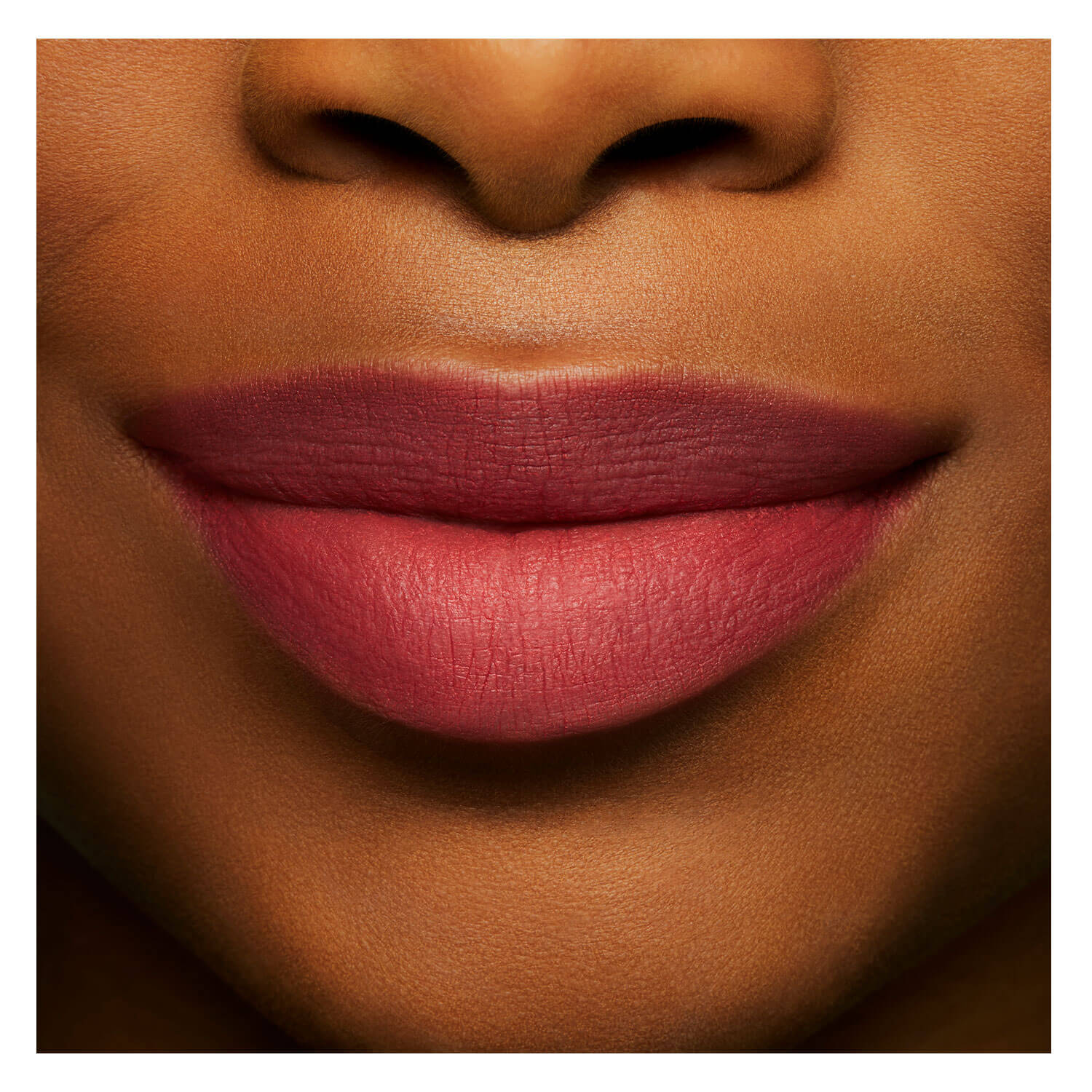 M·A·C Powder Kiss Lipstick Sheer Outrage PerfectHair.ch