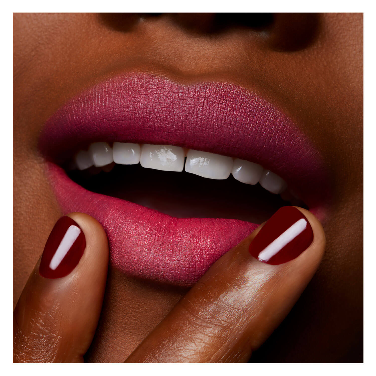 M·A·C Powder Kiss Liquid Lipcolour Billion Smile 984 PerfectHair.ch